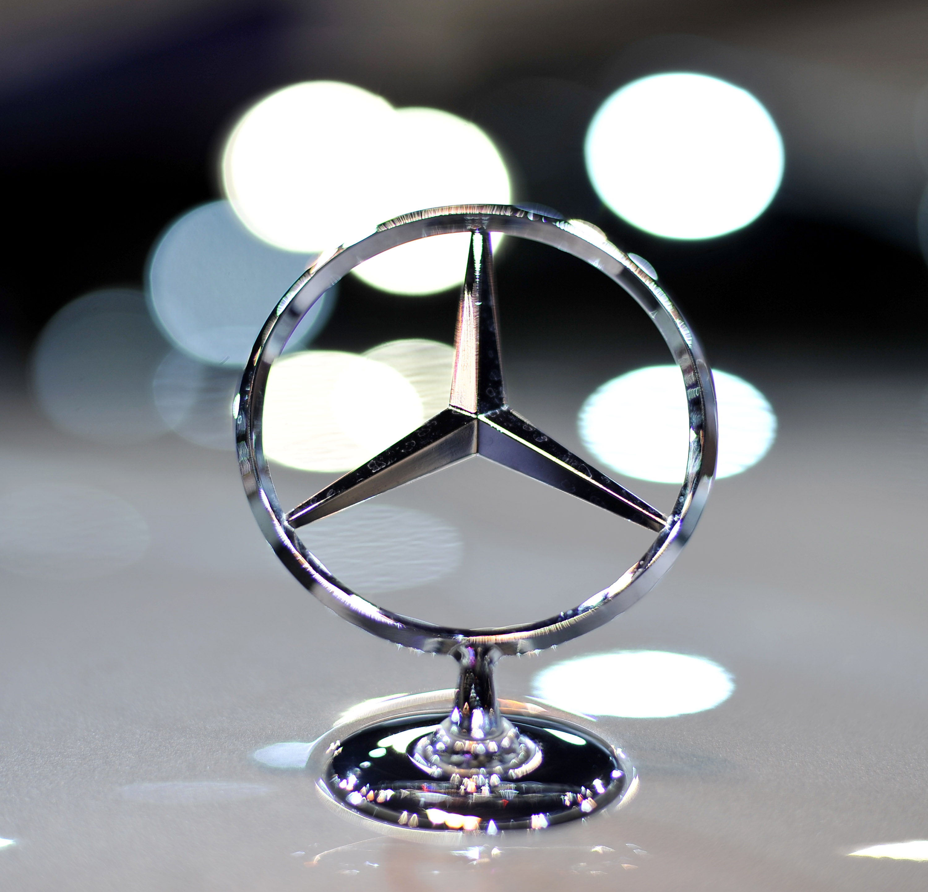 History of the Mercedes-Benz Logo
